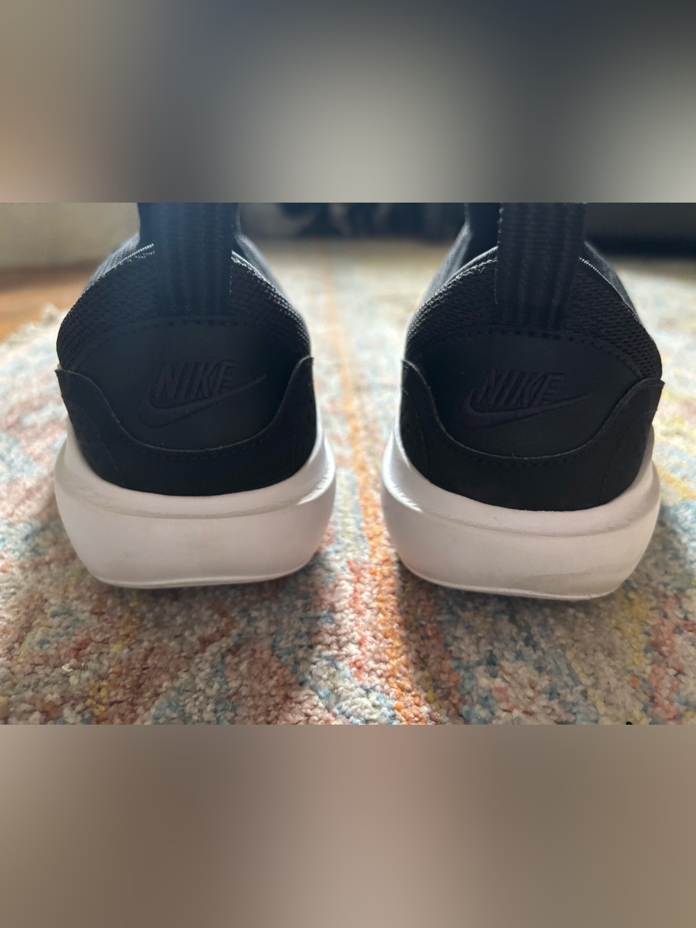 NIKE Black & White Slip-On Sneaker VG2 Women’s 10 Comfort Shoes Sneakers - Picture 8 of 11